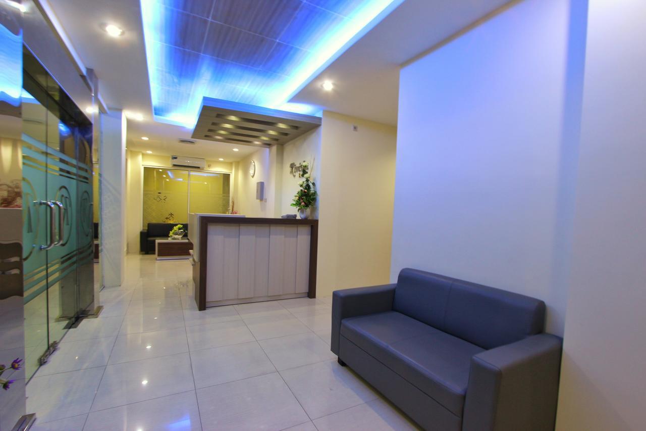 Rivisha Hotel Maguwo Exterior foto